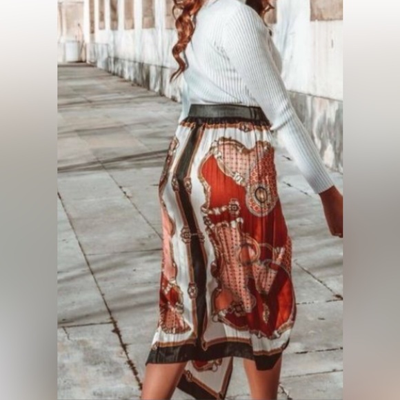 Zara Dresses & Skirts - NWT Zara Designer Print Midi Skirt